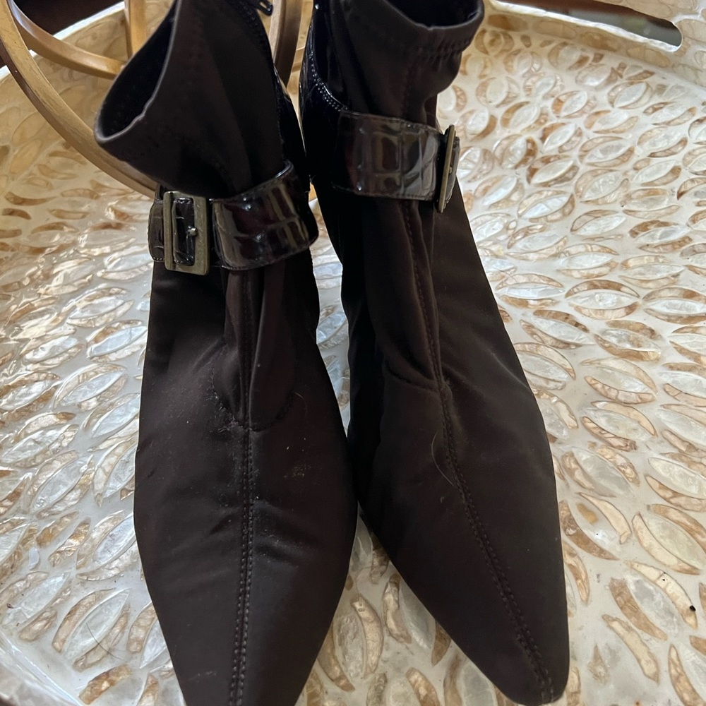 Brown Ankle Boots!!